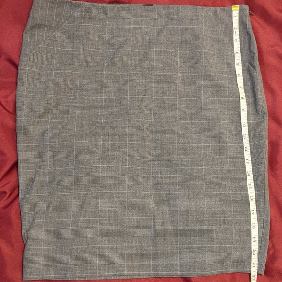 Club Monaco Plaid Skirt - Picture 7 of 10